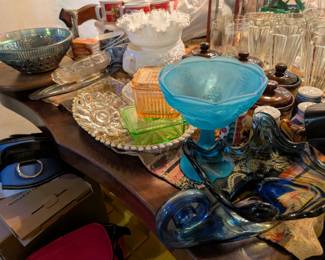 Indiana glass, uranium glass, decorative glass, crystal, and other assorted glassware