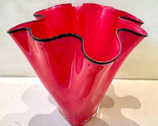 500 - Jonathan Winfisky signed art glass shell, Firecracker Red - 12" x 10"