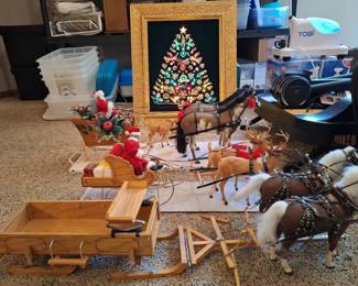 Christmas Decor Collection with HorseDrawn Sleighs  Lighted Tree Art