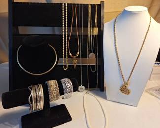 Mixed Fashion Jewelry Collection with Bracelets  Necklaces