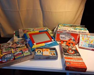 Etch a Sketch Vintage Games, Toys  Educational Collectibles Lot