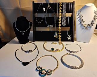 Contemporary Statement Necklace  Fashion Jewelry Collection