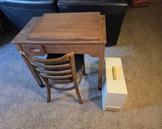 Vintage Singer Sewing Machine with Folding Cabinet  Chair