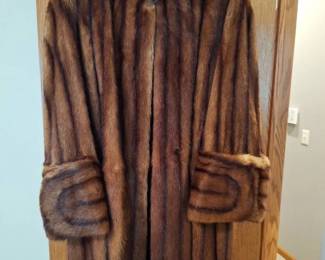 Vintage Fox Fur Coat  Womens Size Medium