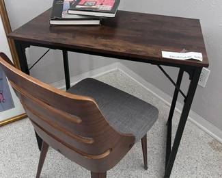 MCM-LIKE DESK AND CHAIR