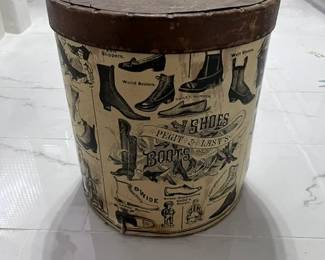 VINTAGE SHOE/HAT BOX