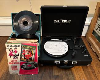 Victrola 2019 Portable Bluetooth Turntable 45 Records5070s