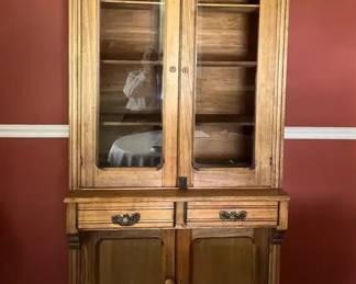 Oak Dining Room Hutch with Natural Finish