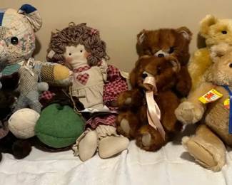 Vintage Steiff Bears Including Passport Bear, and 2 Others, 2 An Original The Family Bear, Other