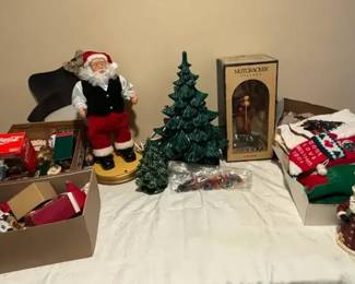 Christmas Including Atlantic Mold Ceramicmusical Lighted Tree, Small Tree, Ornaments