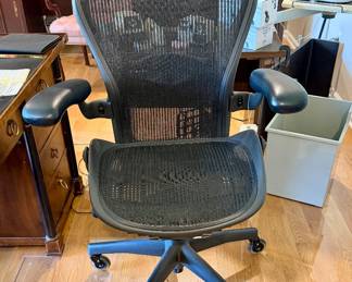 Herman Miller Aeron Chair  B