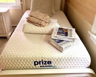 4 Pc Bedroom Set