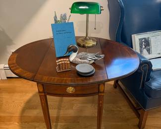 Council craftsman mahogany Pembroke drop leaf