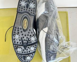 #026		FootJoy DryJoy Golf Shoes Aquaflex Leather System Crocodile Men’s 13 Blk & Wht	 $ 20.00 																						