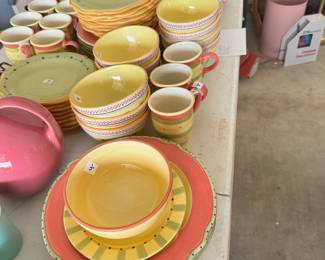 #035		Pistoulet by Pfaltzgraff 8 - 4 pc place settings 32 pcs total Dinner Salad Bowl Mug	 $ 60.00 																						