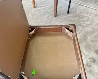 #041 Untested Vintage Singer Touch and Sew Special Zigzag Model 648 w cabinet serial #JE716832 Includes chair, pedals and original manual $60