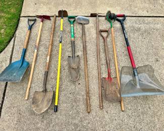 #048 Lot of 10 Garden Tools 4 Shovels, 1 Craftsman Snow Shovel, 1 Pick Mattock, 1 Craftsman Garden Hoe, 1 Lawn edging tool, 1 Dual sided hoe/cultivator, 1 Rotary cultivator $50