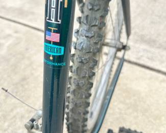 #043 Men's Huffy 18 Speed Bike $40
