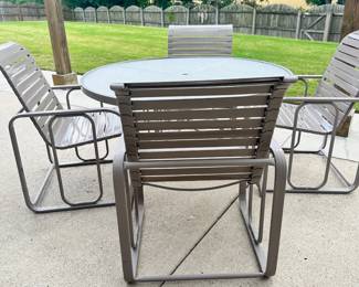 #007		Patio Set 48” Round Glass Top Table w 4 Vinyl Strap Pool chairs`	 $ 150.00 																						