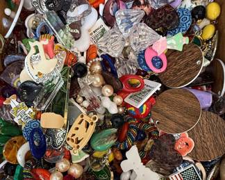 treasure mix of penants and crafting supplies