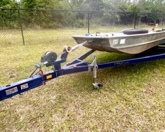1985 StarCraft 14ft aluminum boat or "Jon boat"