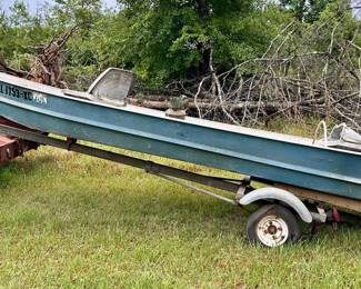 Vintage aluminum Mon Ark boat