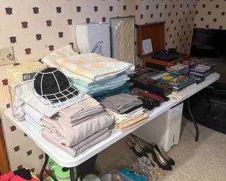 Sheets, Towels, Rig Gripper