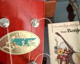 Lindell Ukulele