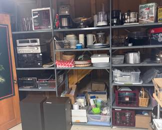 Stereos, Sony, DVDPlayer, DVD and a blue ray player, JBL speakers