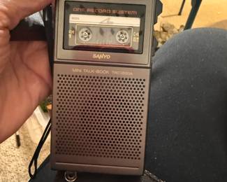 Microcassette recorder