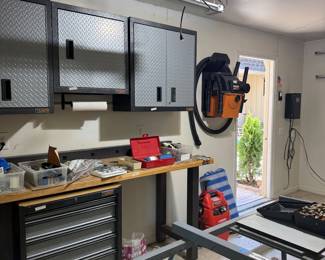 Gladiator Tool cabinets slide on bar