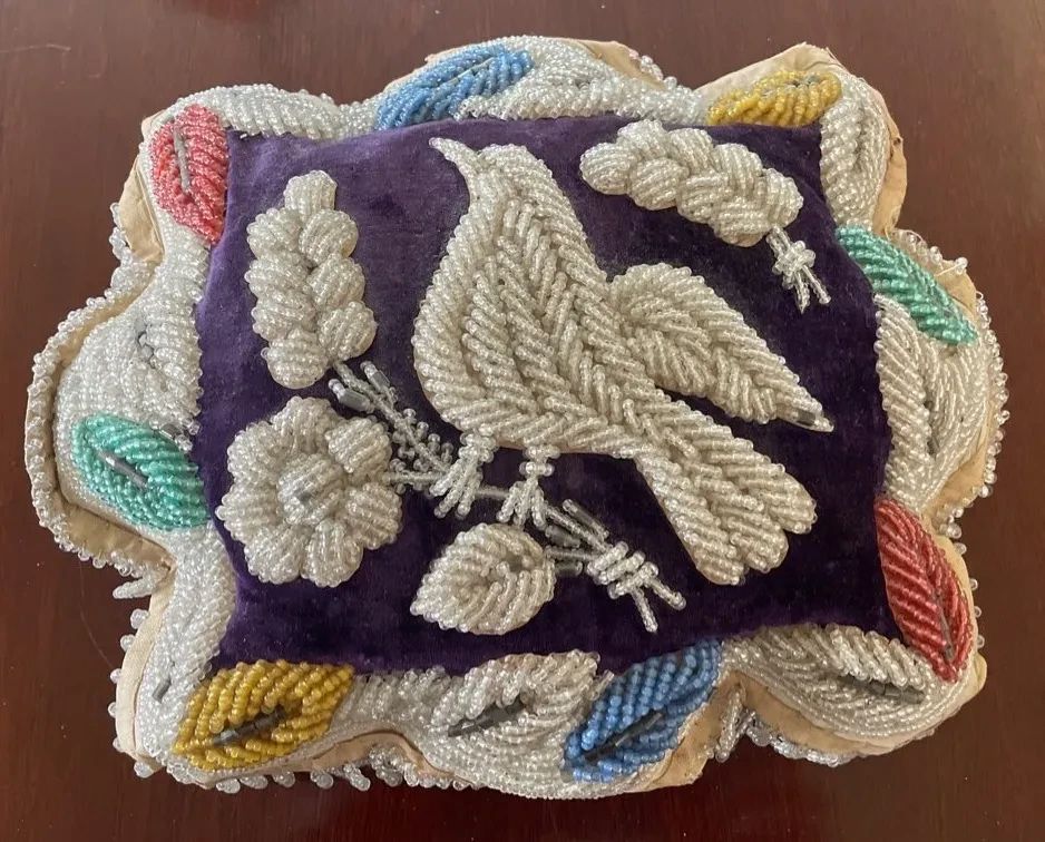 001 Antique Iroquois Raised Beadwork Pincushion