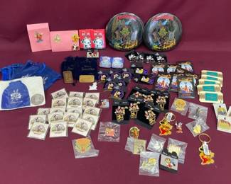 002 Disney Pins, Coins, Commemorative Sets, Keychains