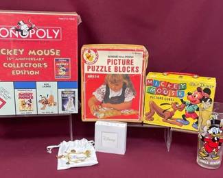006 Disney Vtg Collectable Treasures