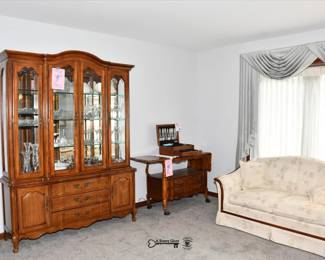 033Family Room