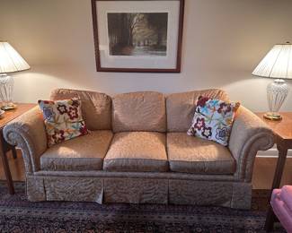 Drexel heritage, Classic upholstered sofa