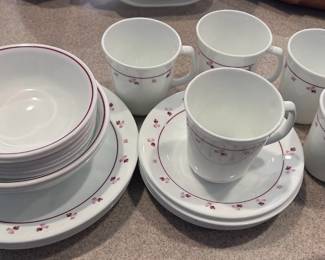 Corning dishware