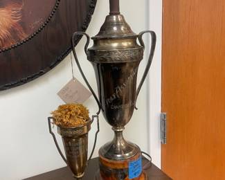 Currey & Co Trophy lamp