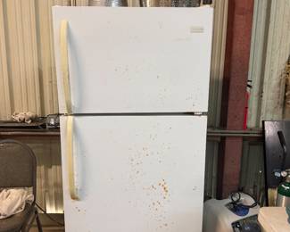 Refrigerator-working 
