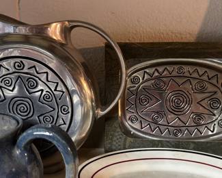Wilton Armetale Reggae Pewter Pitcher with tray