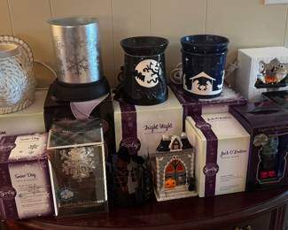 Assorted Scentsy Glass Wax Warmers