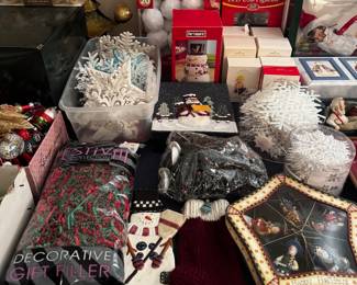 Assorted Christmas items and decor