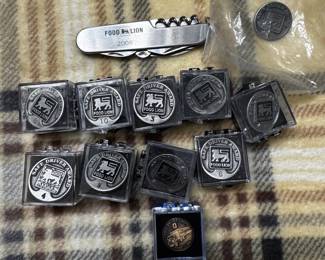 Food Lion Service Pins and Knife