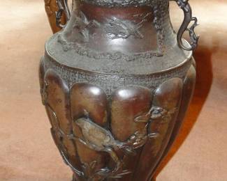 Metal large Urn
