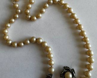 Pearl necklace