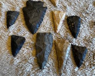 Assorted Arrowheads