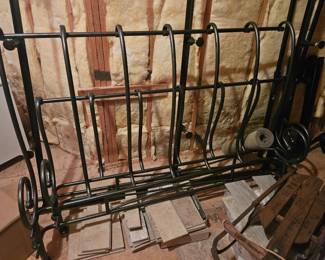 Brown Jordan Queen Bed
