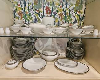 China 110 Pieces Including Coffee and Tea Pots