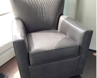 Lot 806: Ethan Allen Gray Leather Turner Swivel Chair