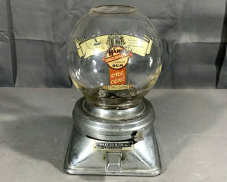 Lot 895: Vintage Hart Gum Co. Gumball Machine